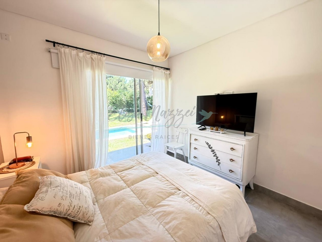 CASA EN VENTA - PINAMAR 