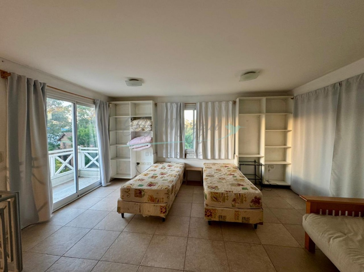 DUPLEX CUATRO AMBIENTES EN VENTA - PINAMAR CENTRO - FINANCIACION