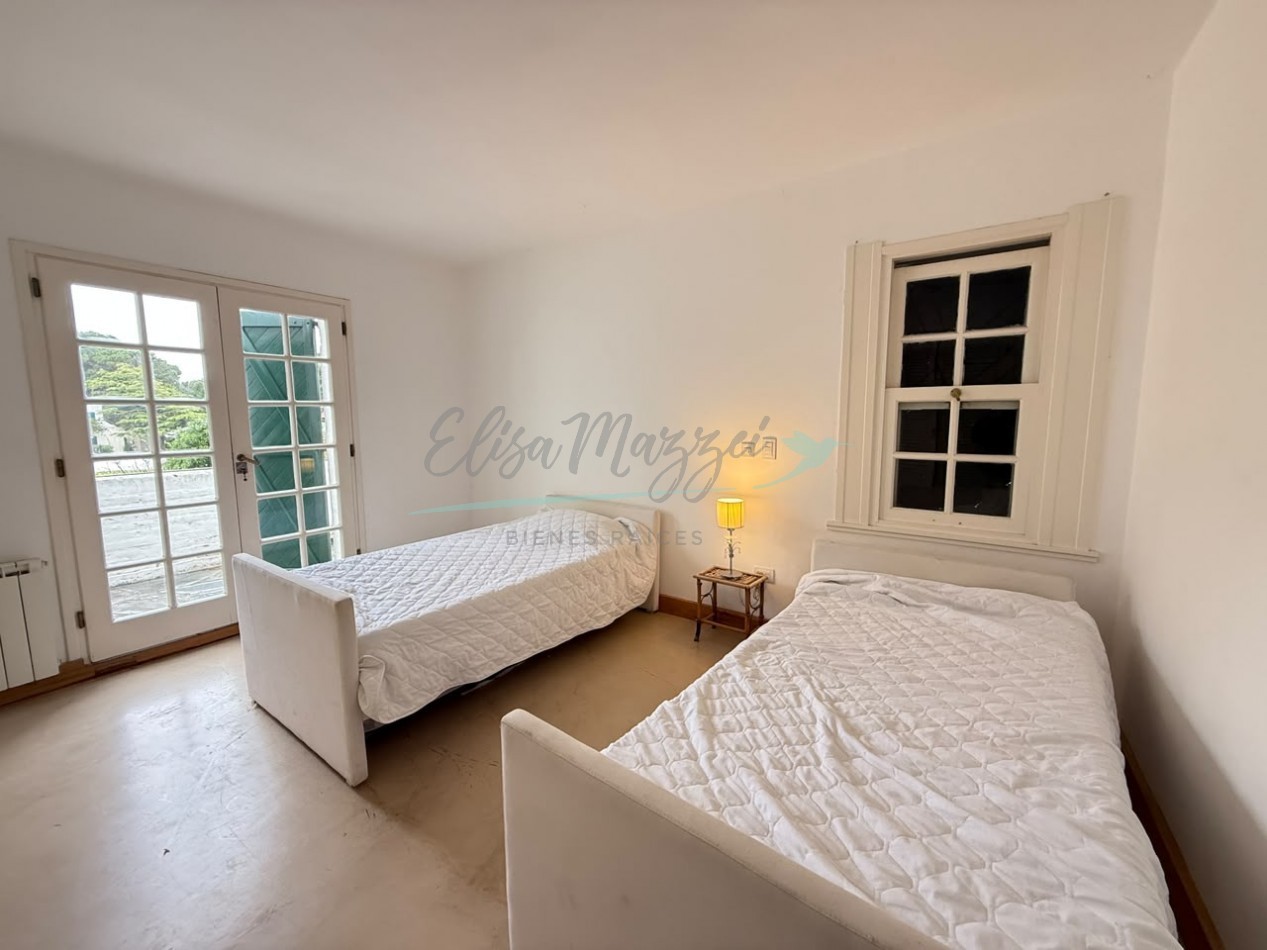 CASA EN VENTA - PINAMAR 