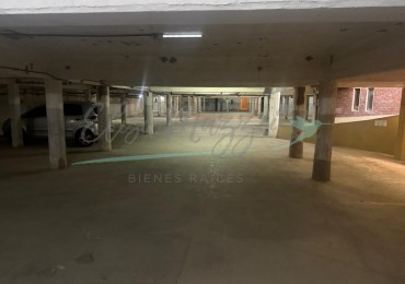 COCHERA EB VENTA - PINAMAR