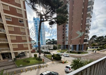 DEPARTAMENTO DOS AMBIENTES EN VENTA - PINAMAR CENTRO