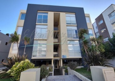 DEPARTAMENTO TRES AMBIENTES A METROS DEL MAR - EN VENTA - PINAMAR